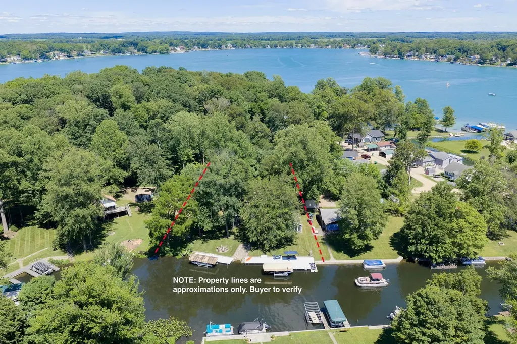 61626 Lagoon Drive Penn Township MI 49031
