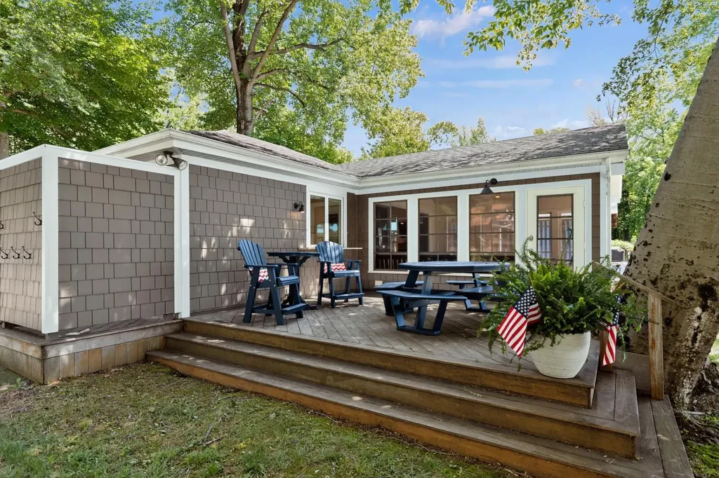 61626 Lagoon Drive Penn Township MI 49031