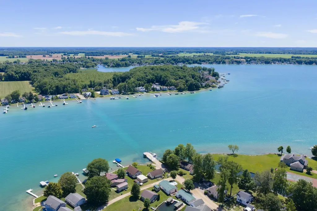 61626 Lagoon Drive Penn Township MI 49031