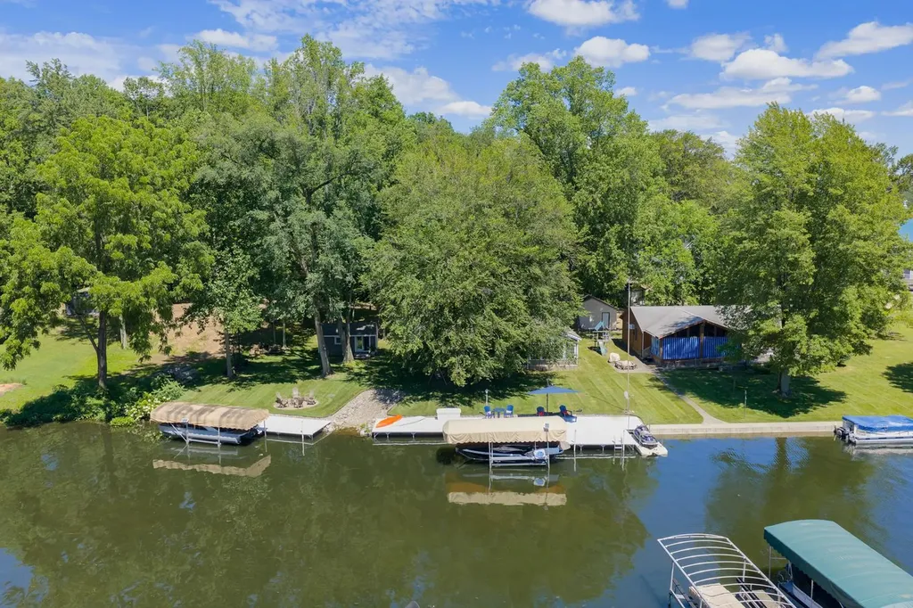 61626 Lagoon Drive Penn Township MI 49031