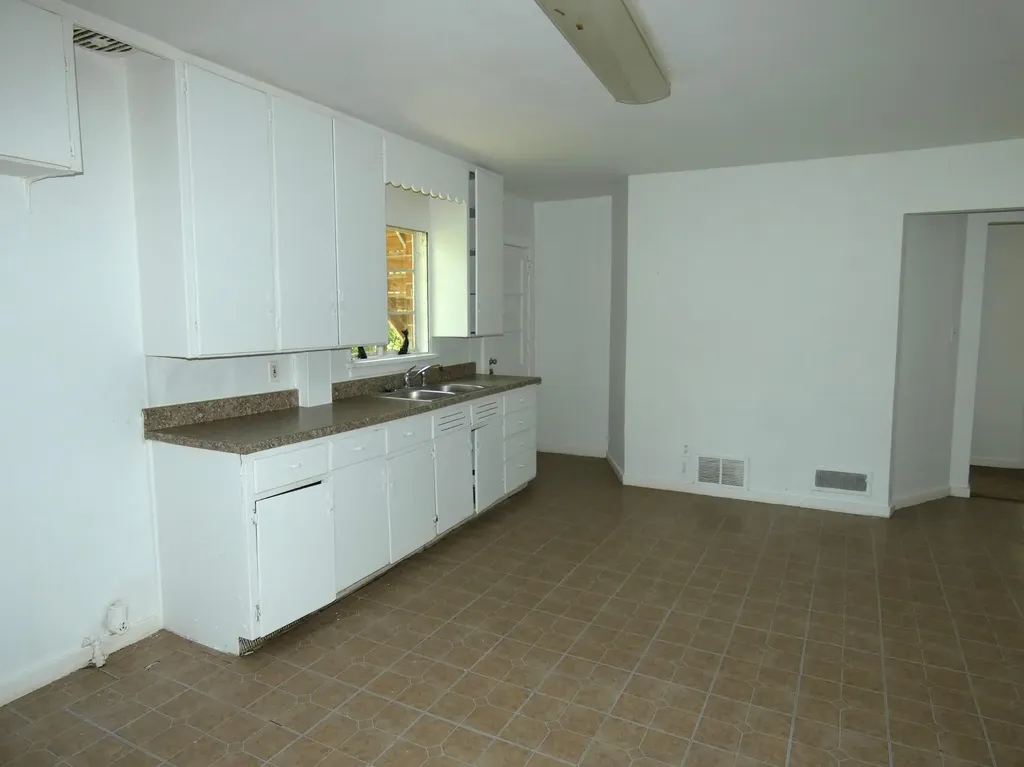 1627 Ogden Avenue Benton Charter Township MI 49022