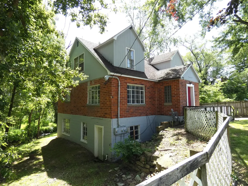1627 Ogden Avenue Benton Charter Township MI 49022