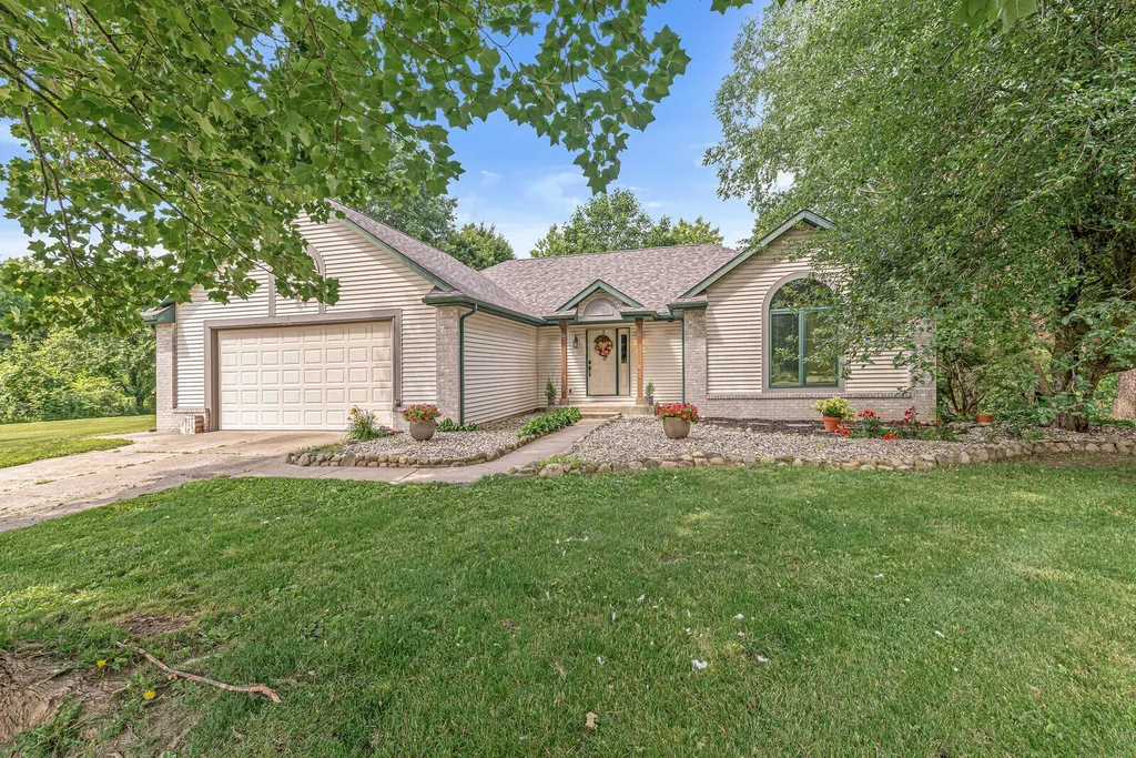12033 Shavehead Porter Township MI 49061