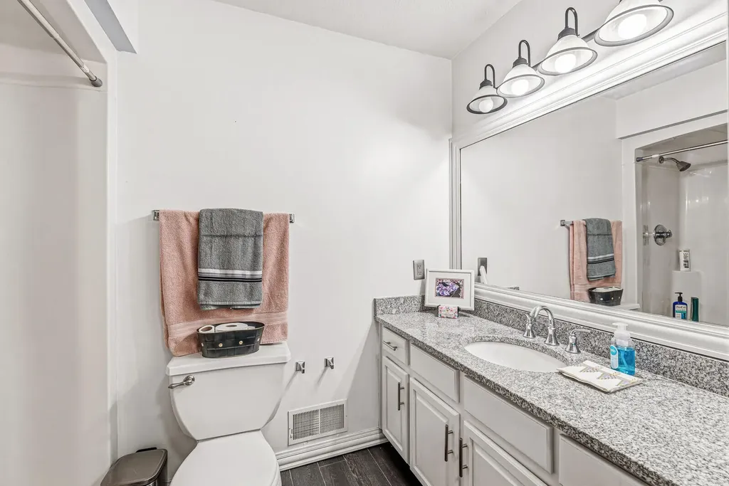 12033 Shavehead Porter Township MI 49061