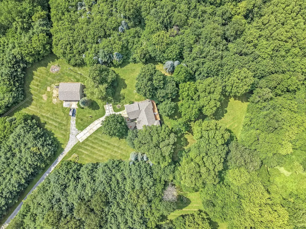 12033 Shavehead Porter Township MI 49061
