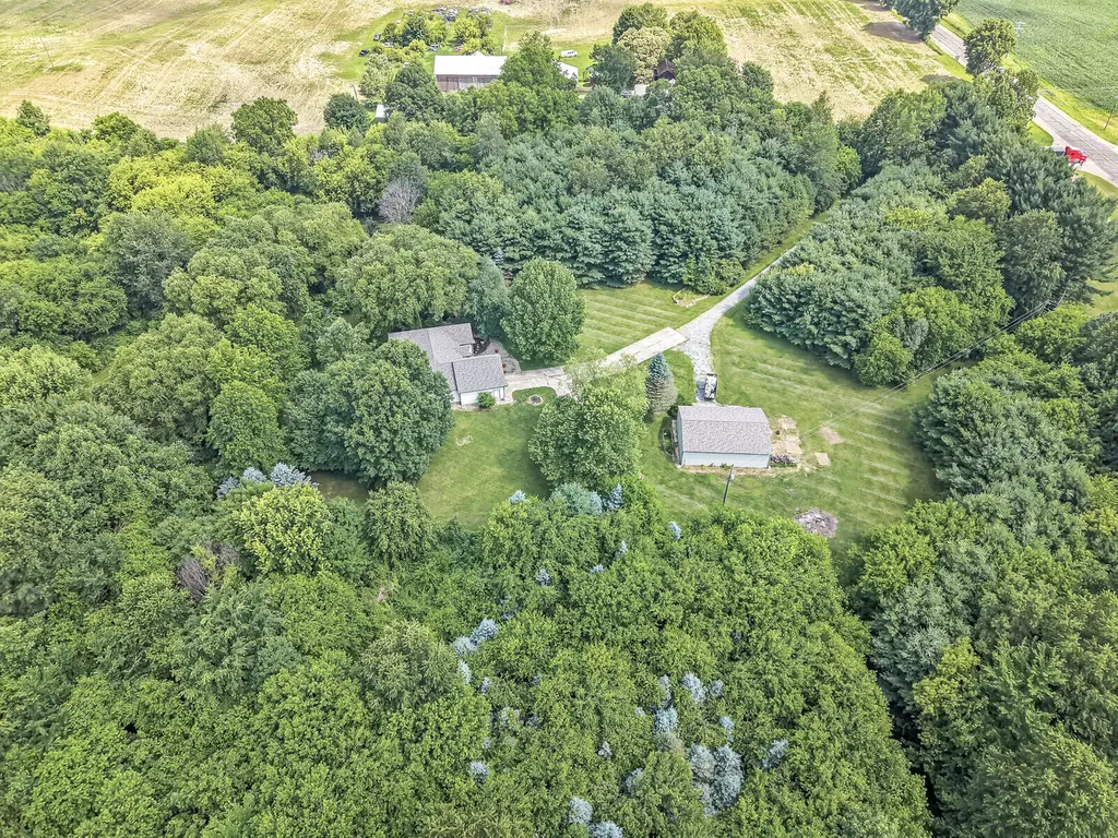 12033 Shavehead Porter Township MI 49061