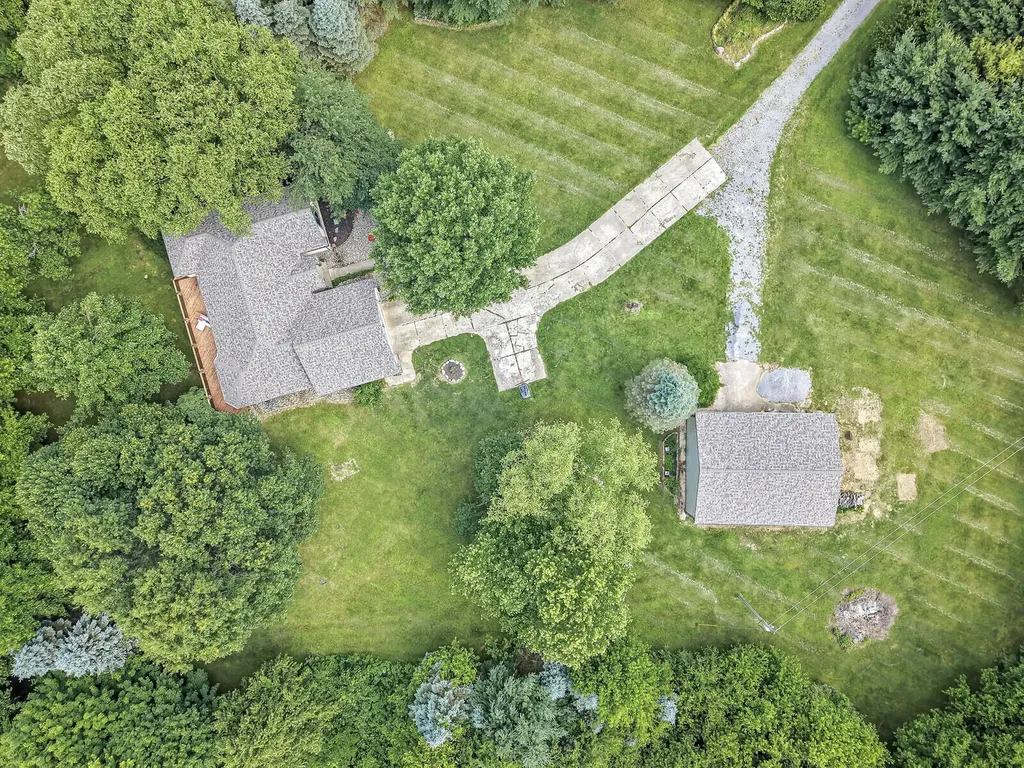 12033 Shavehead Porter Township MI 49061