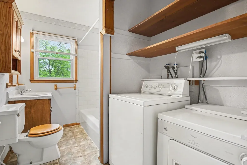 1063 Almaugus Drive Howard Township MI 49120
