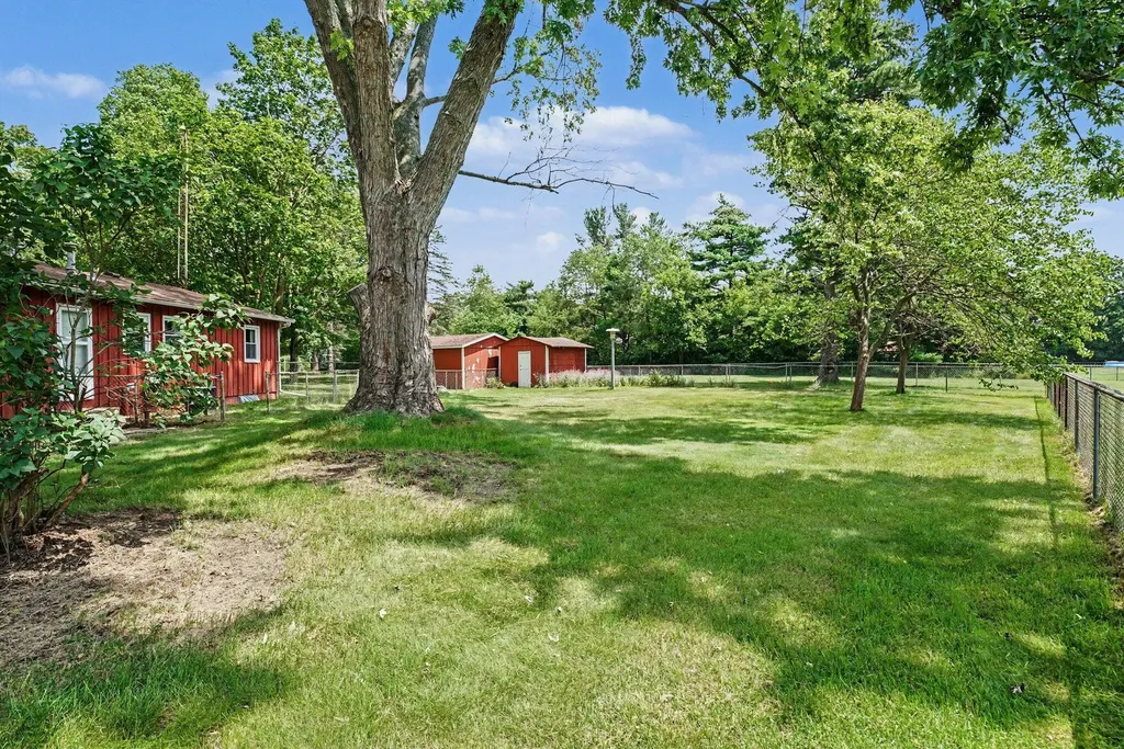 1063 Almaugus Drive Howard Township MI 49120