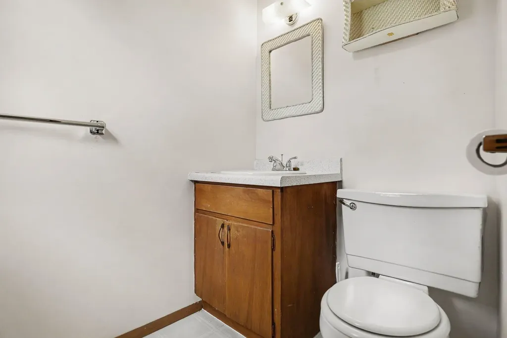 1063 Almaugus Drive Howard Township MI 49120
