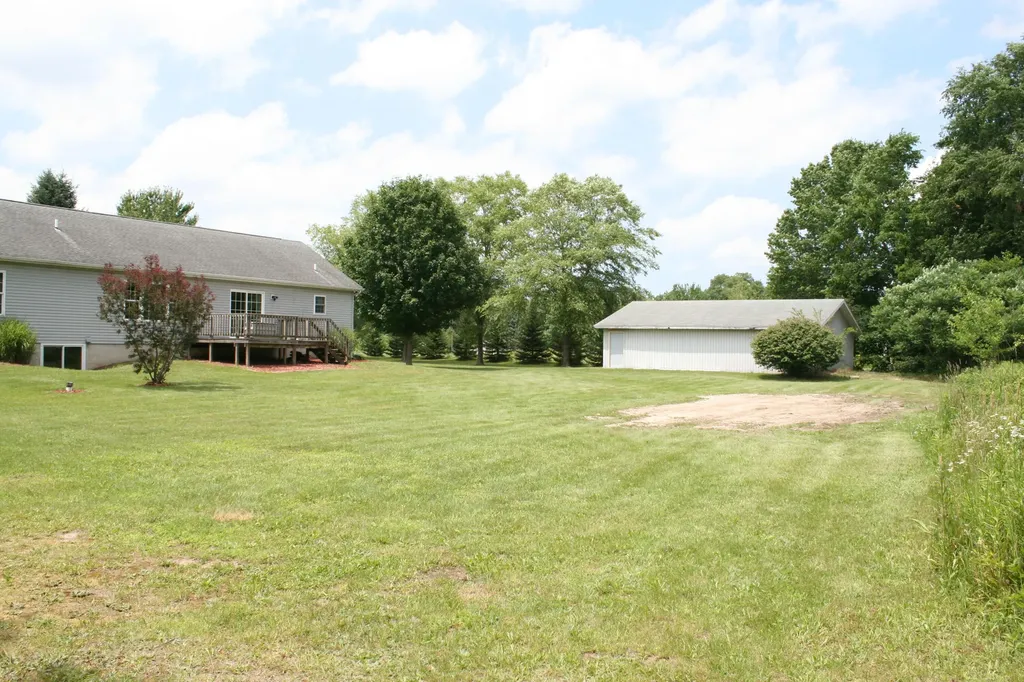 14021 Pardee Road Weesaw Township MI 49107