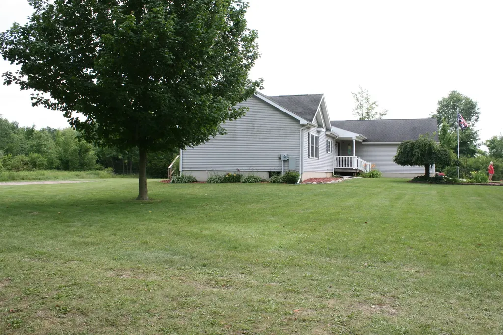 14021 Pardee Road Weesaw Township MI 49107