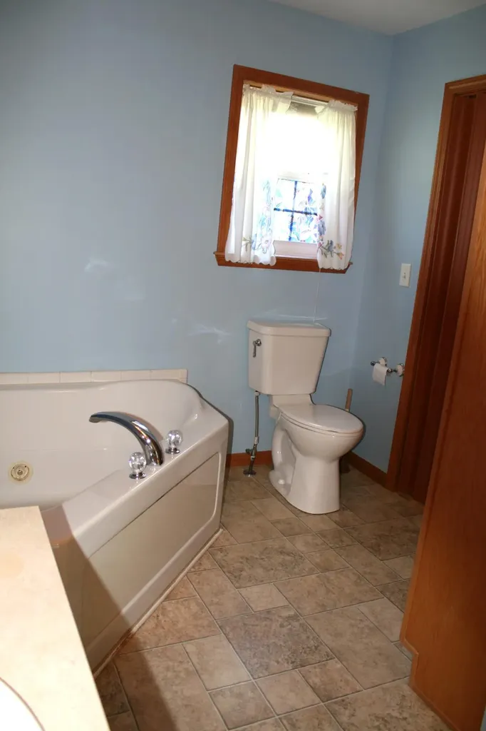 14021 Pardee Road Weesaw Township MI 49107