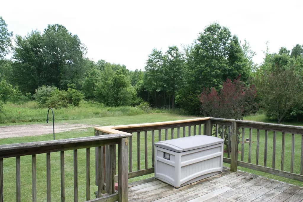 14021 Pardee Road Weesaw Township MI 49107