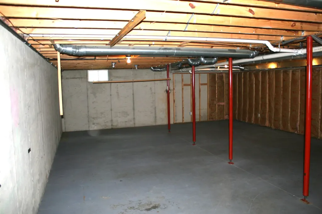 14021 Pardee Road Weesaw Township MI 49107