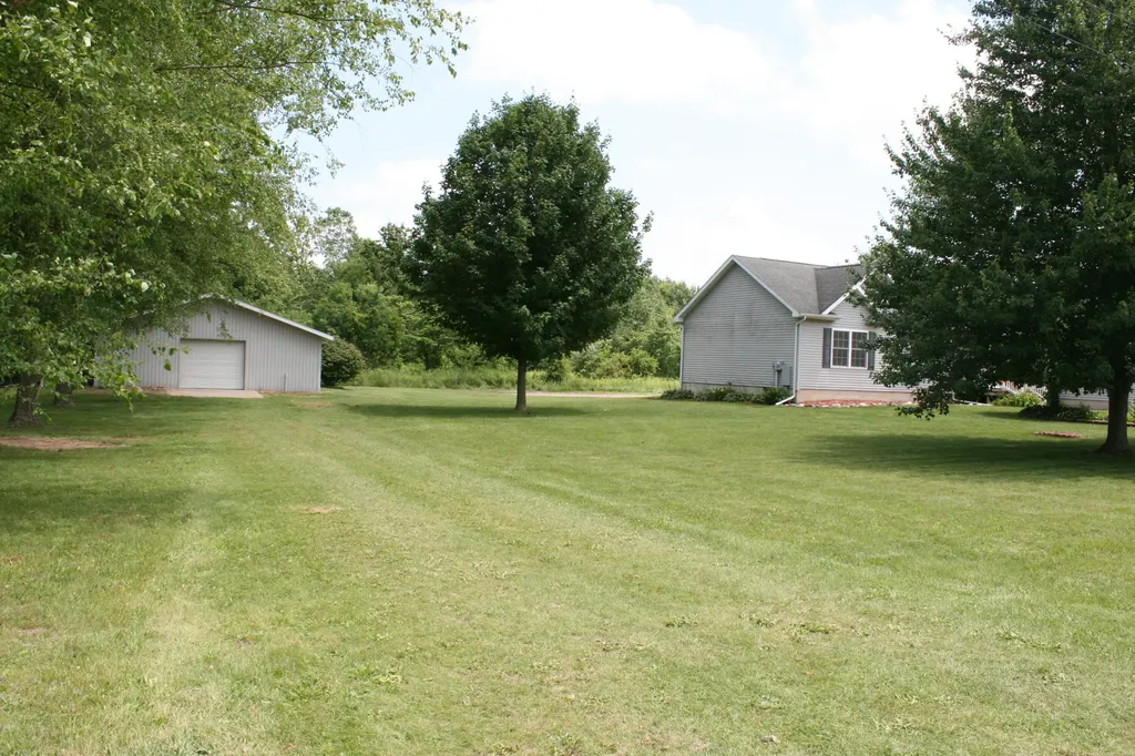 14021 Pardee Road Weesaw Township MI 49107