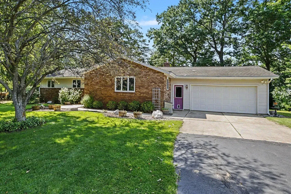 10492 Range Line Road Berrien Township MI 49103