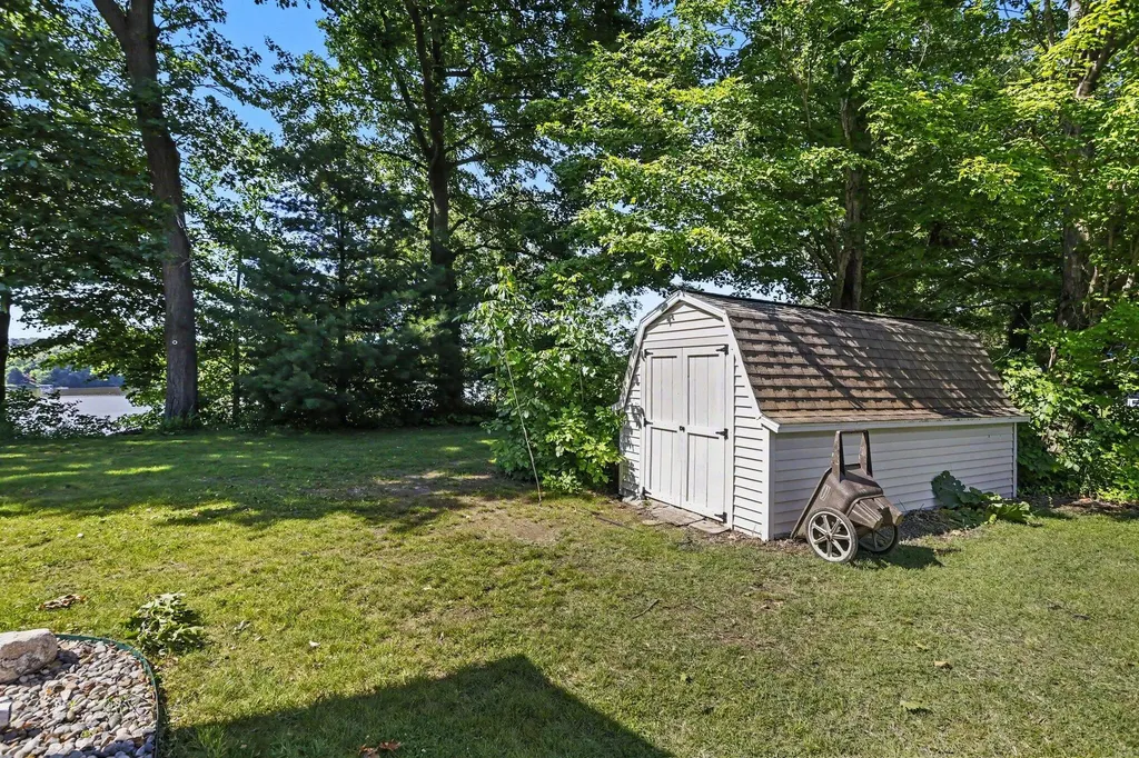 10492 Range Line Road Berrien Township MI 49103