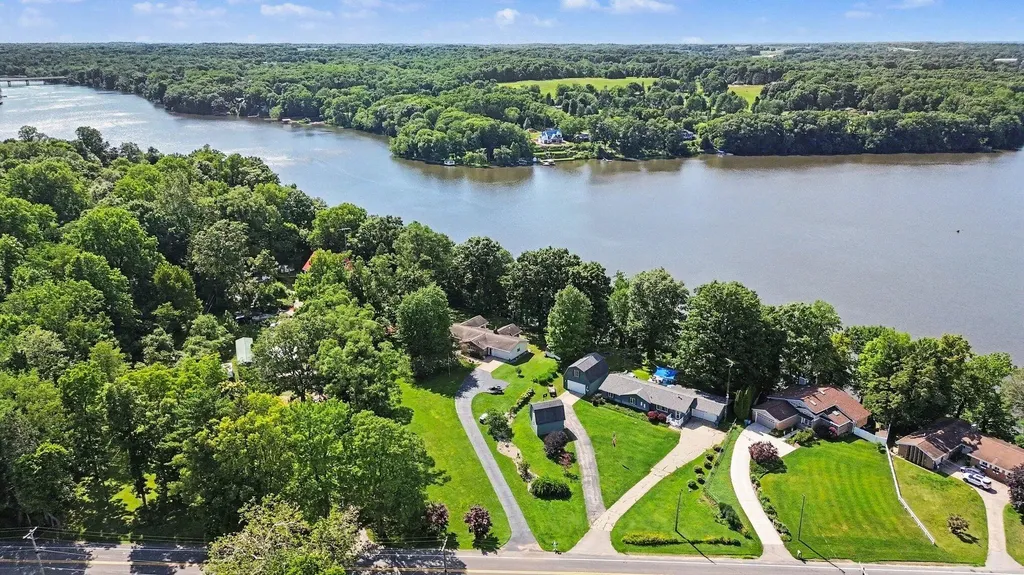 10492 Range Line Road Berrien Township MI 49103