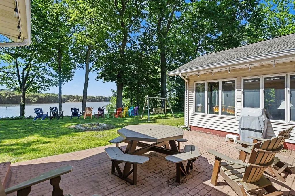 10492 Range Line Road Berrien Township MI 49103