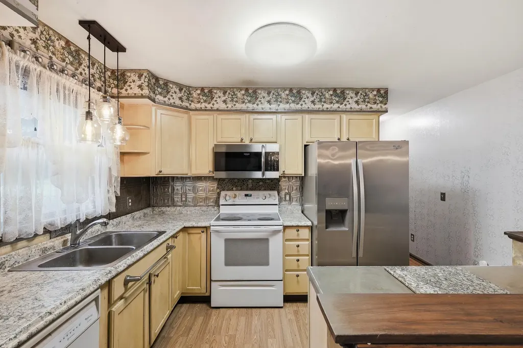 5850 E Napier Avenue Bainbridge Township MI 49022