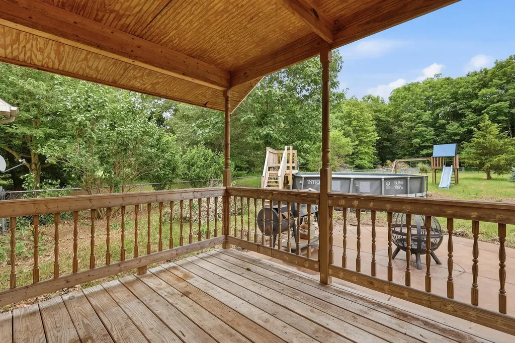5850 E Napier Avenue Bainbridge Township MI 49022