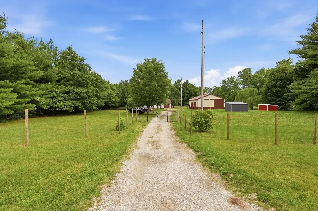 5850 E Napier Avenue Bainbridge Township MI 49022