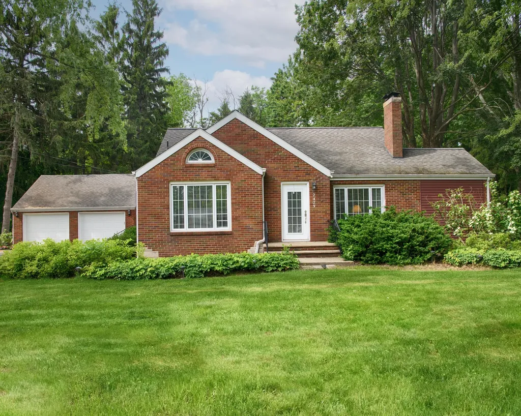 2429 W John Beers Road Lincoln Charter Township MI 49127