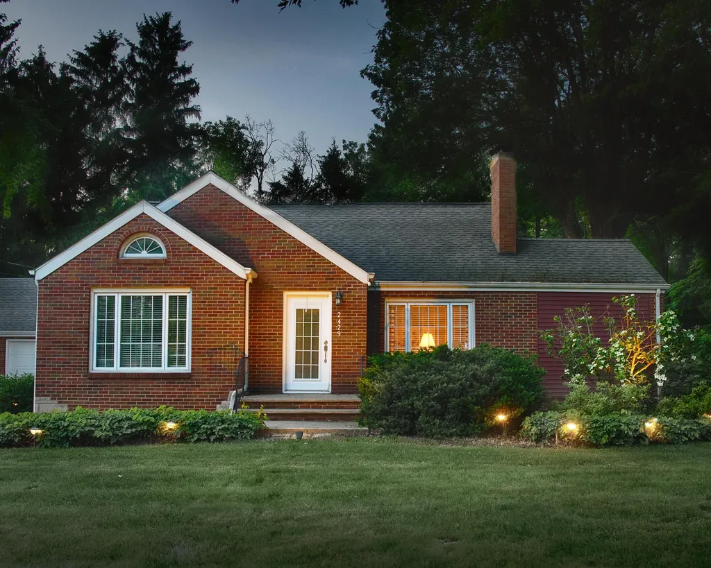 2429 W John Beers Road Lincoln Charter Township MI 49127