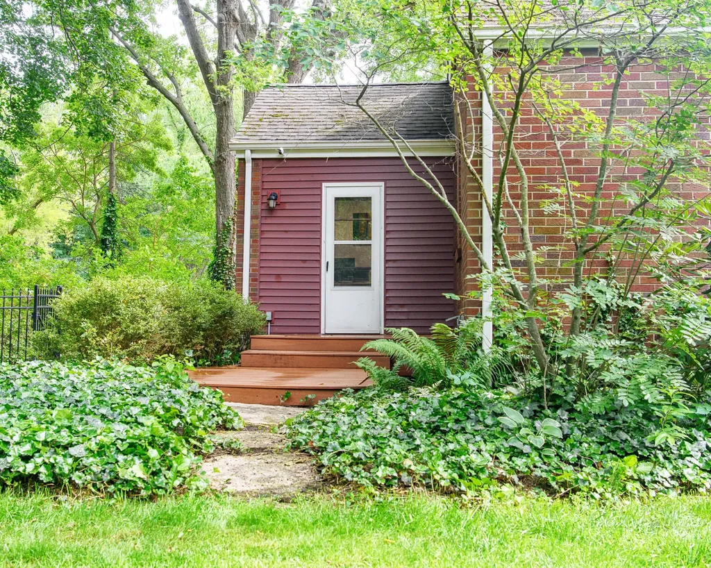 2429 W John Beers Road Lincoln Charter Township MI 49127