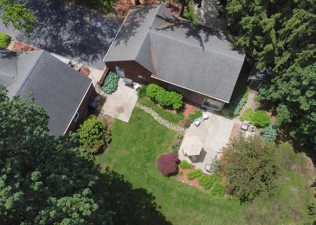 2429 W John Beers Road Lincoln Charter Township MI 49127