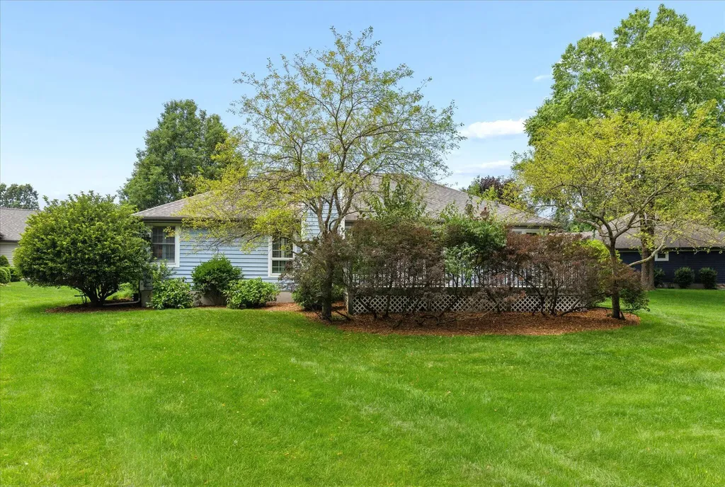2311 Shoreham Highlands Street St. Joseph Charter Township MI 49085