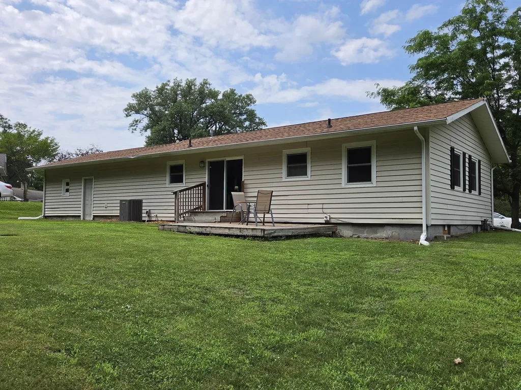 27853 Burmax Park Dowagiac City MI 49047