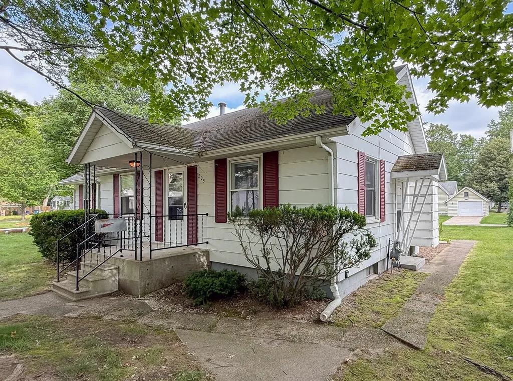 205 Haines Street Dowagiac City MI 49047