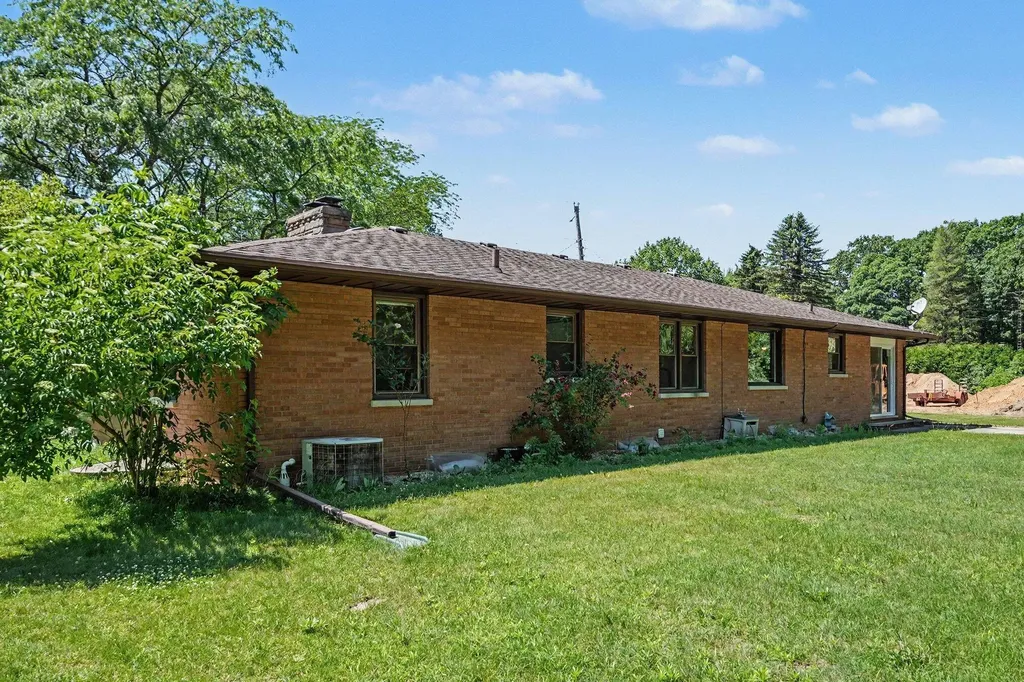 2489 Washington Avenue St. Joseph Charter Township MI 49085