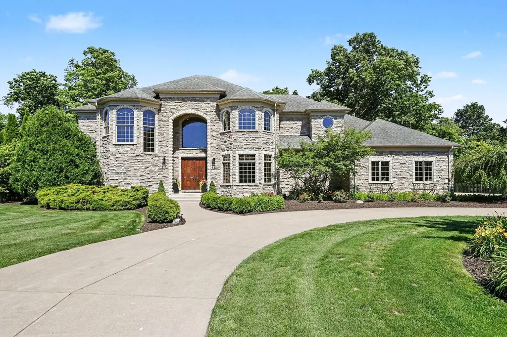 4945 S Stockbridge Drive Royalton Township MI 49085