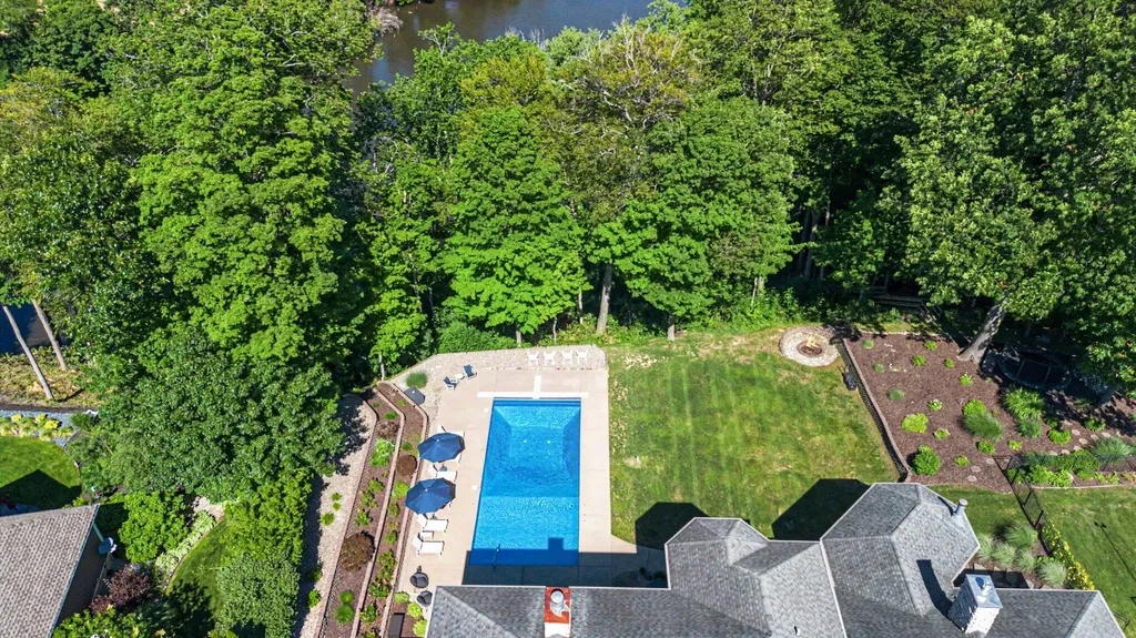 4945 S Stockbridge Drive Royalton Township MI 49085