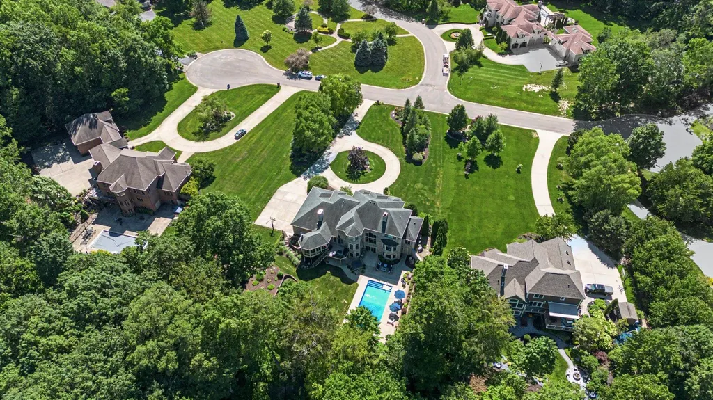 4945 S Stockbridge Drive Royalton Township MI 49085