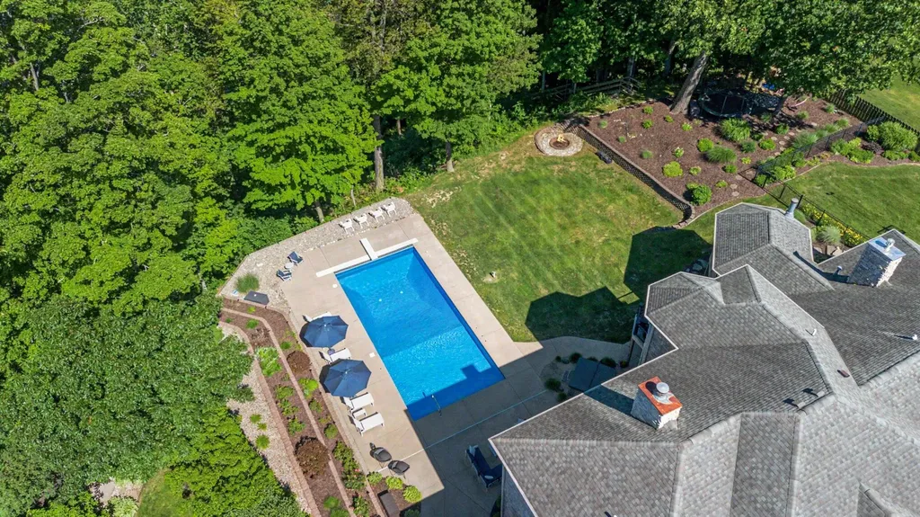 4945 S Stockbridge Drive Royalton Township MI 49085