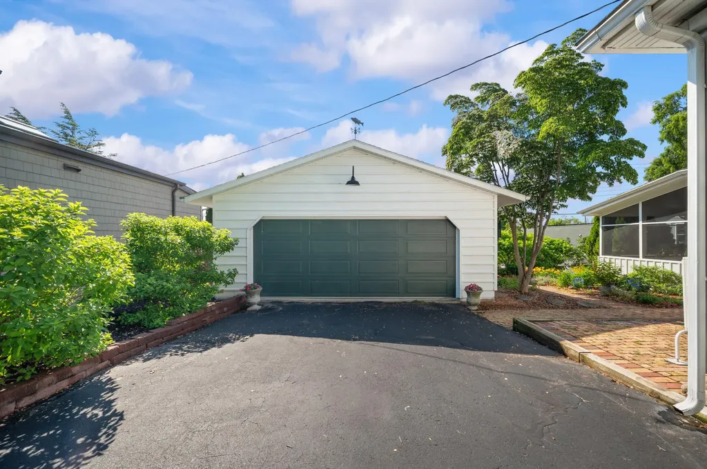 347 Ridgeway Street St. Joseph City MI 49085