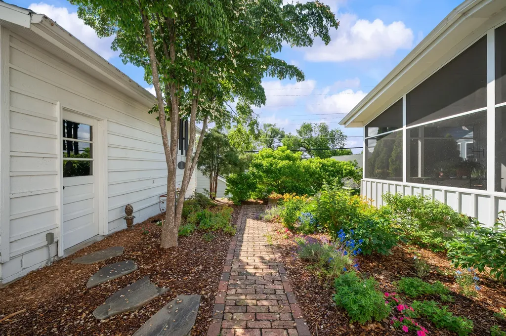 347 Ridgeway Street St. Joseph City MI 49085