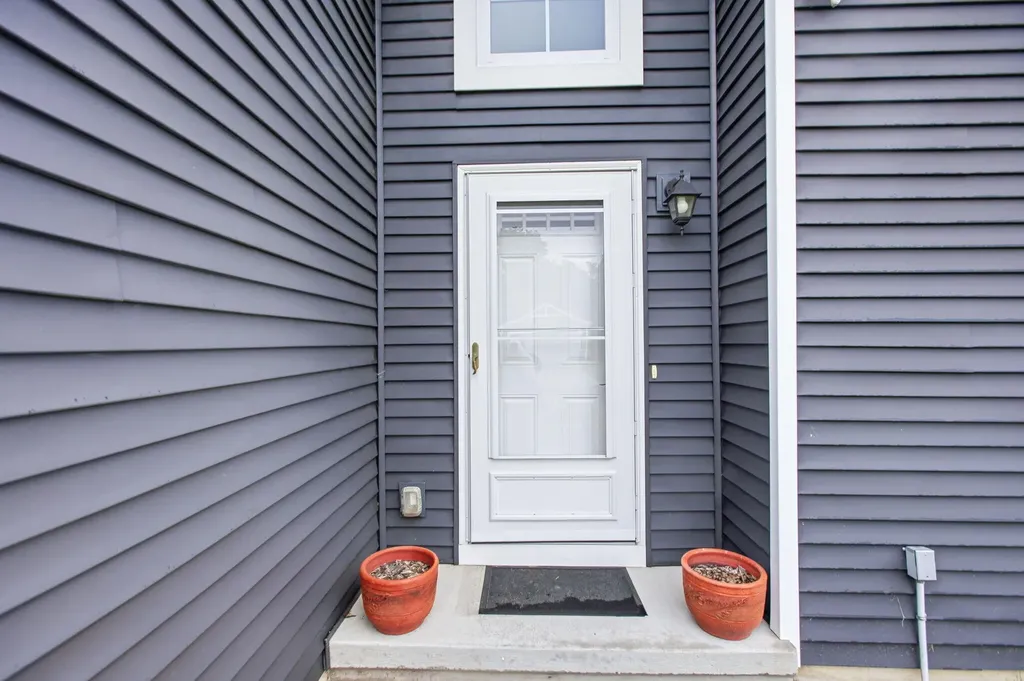 557 Swan River Drive Benton Charter Township MI 49022