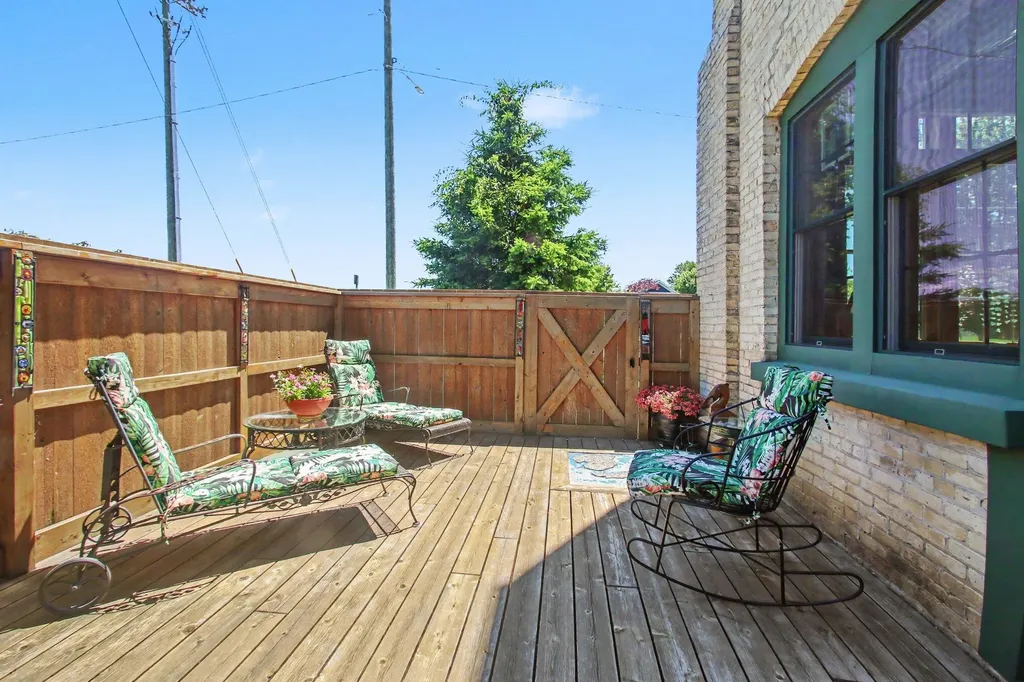 125 Elkenburg Street South Haven City MI 49090