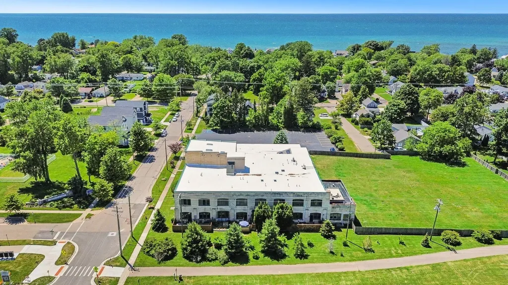 125 Elkenburg Street South Haven City MI 49090