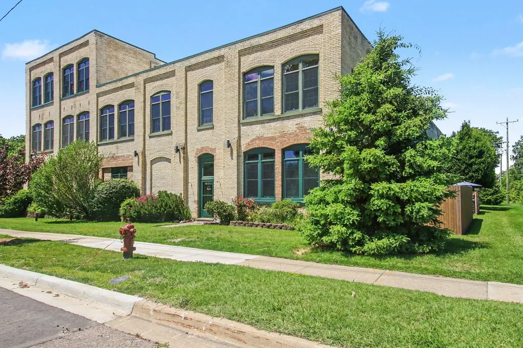 125 Elkenburg Street South Haven City MI 49090