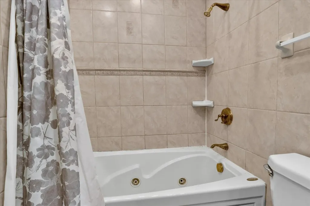 56800 Bow Drive Lockport Township MI 49093