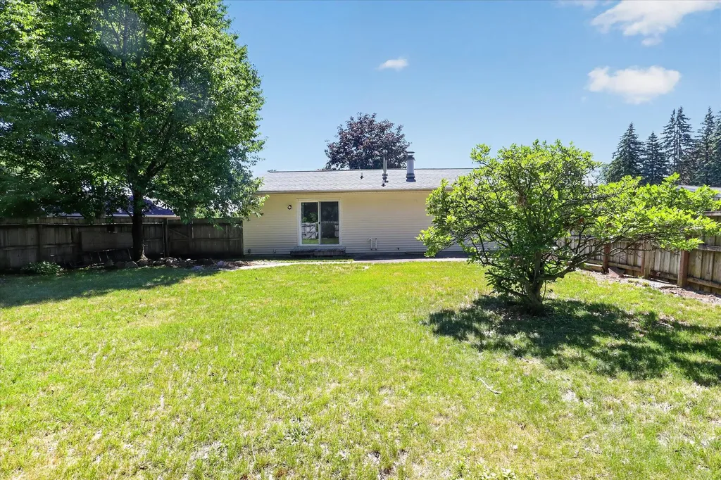 56800 Bow Drive Lockport Township MI 49093