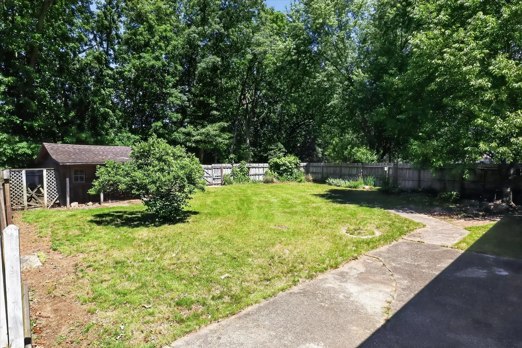 56800 Bow Drive Lockport Township MI 49093