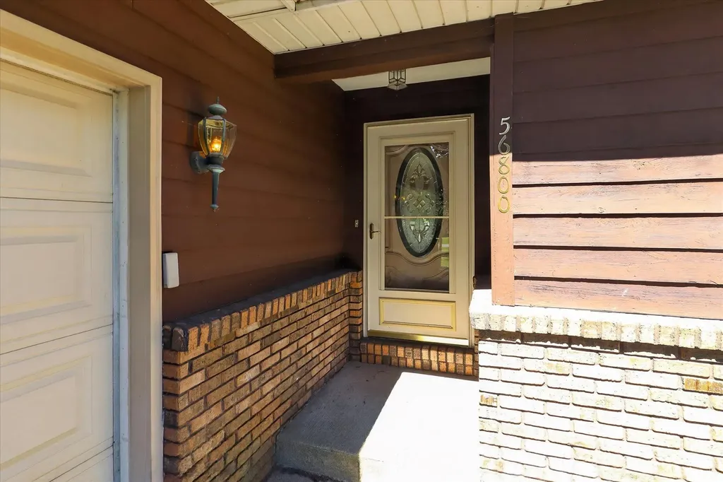 56800 Bow Drive Lockport Township MI 49093
