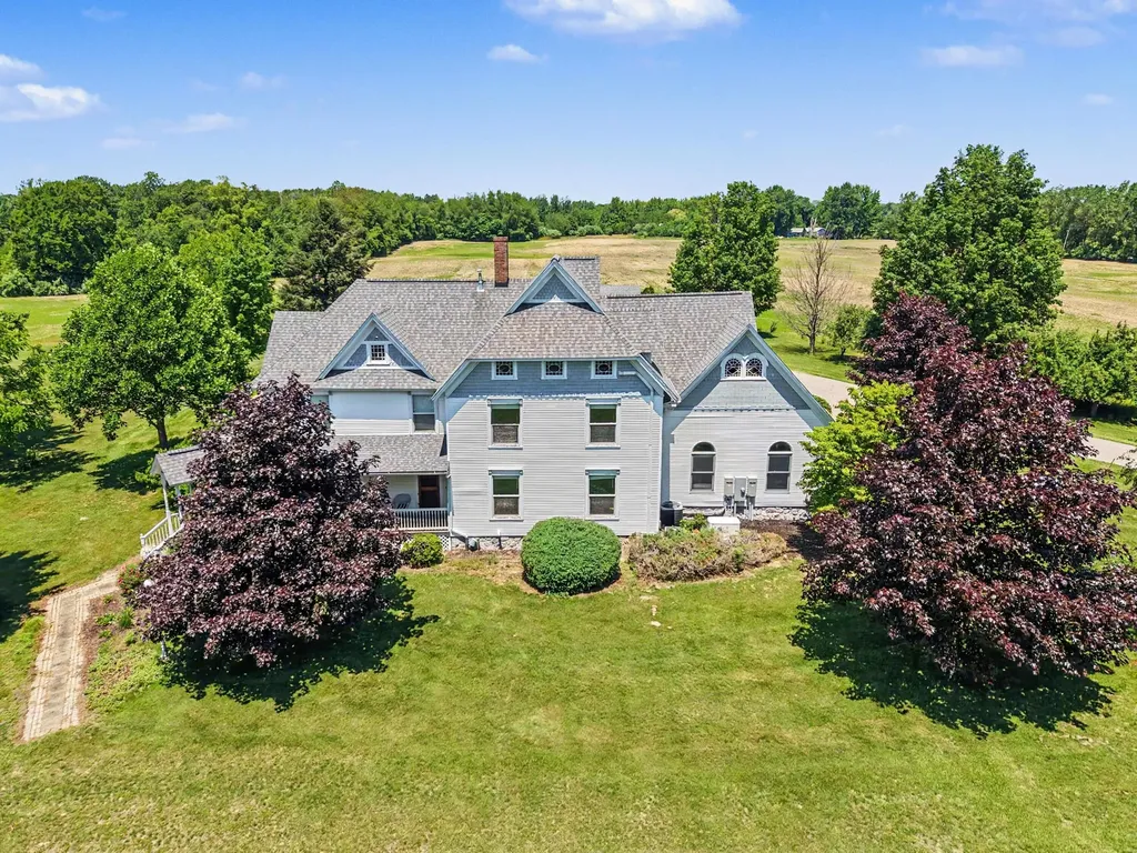 7019 109th Avenue Casco Township MI 49090